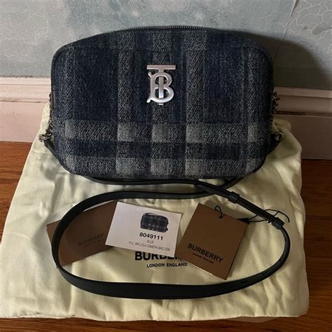 burberry shopping bag nero|burberry camera bag.